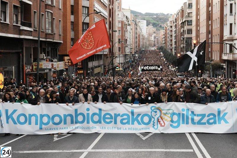 Bilbao: Exigen a las instituciones vascas el retorno de presos de ETA