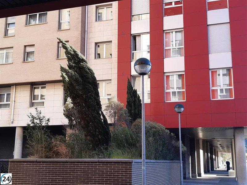 Furiosas ráfagas de viento azotan Euskadi: 135 km/h en Punta Galea y 127 km/h en Matxitxako