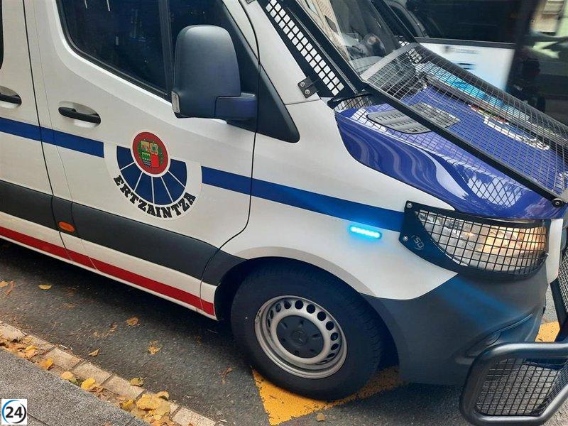 Delincuentes atrincherados tras ser pillados robando en una casa de Irun