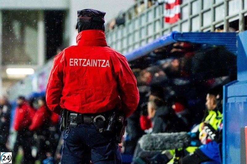 Una persona detenida y seis ertzainas heridos en los disturbios en San Mamés.