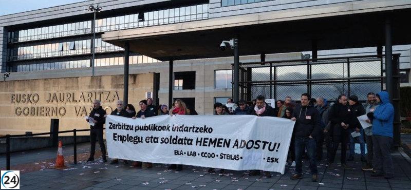 Sindicatos elogian la alta participación en la huelga del sector público vasco.