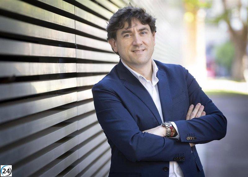 Andueza insta al diálogo en conflictos laborales y critica a ELA por manipular la huelga.