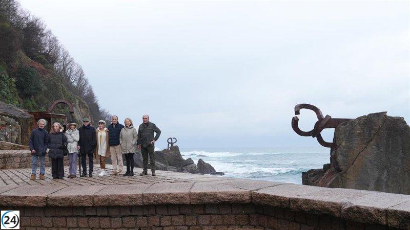 Felipe VI inaugura exposición de Eduardo Chillida en Hernani con Colección Telefónica