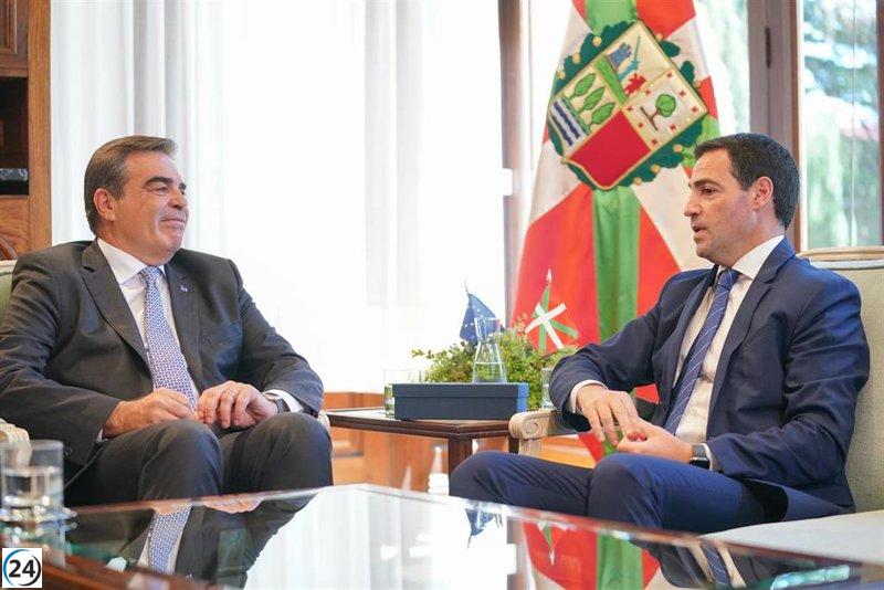 Pradales y Schinas defienden la oficialidad del euskera en la UE por el bien de la paz y la democracia.