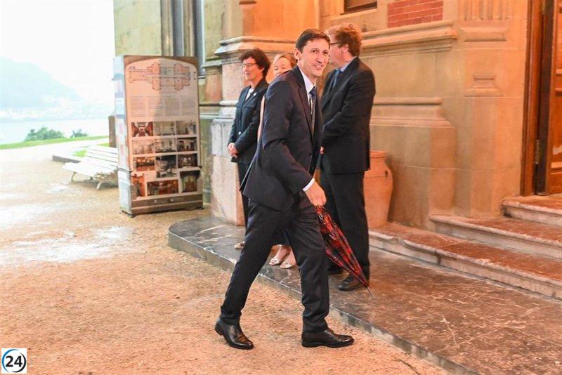 D'Anjou se reunirá con Sumar, PP y EH Bildu para discutir acuerdos presupuestarios.
