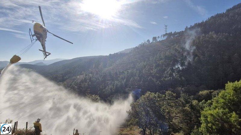 Bizkaia capacita a su equipo en técnicas de extinción de incendios con helicópteros.