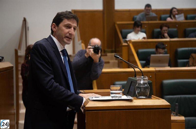 D'Anjou aplaude el giro moderado de EH en las negociaciones presupuestarias, aunque rechaza sus críticas.