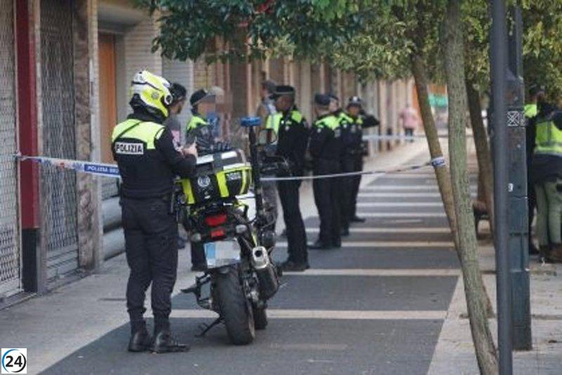 Mujer despilfarra 5.000 euros al saber que la policía llegaba a su hogar en Vitoria-Gasteiz.