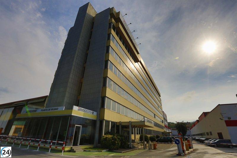 Bridgestone implementa despidos masivos, afectando a 1.249 empleados en sus fábricas de Puente de San Miguel y Basauri.