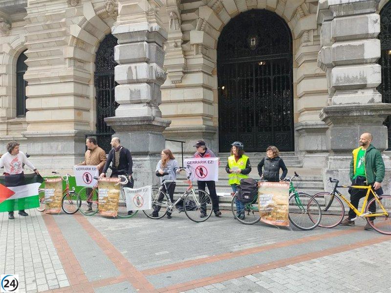 Marcha en bicicleta este sábado por el Gran Bilbao para protestar contra el aumento del gasto militar.