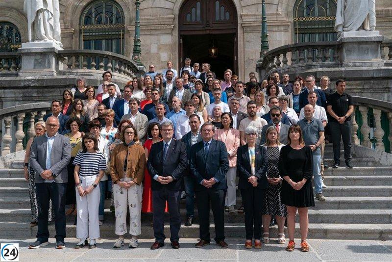 Líderes locales en Bilbao firman un pacto de rechazo tras la trágica muerte de una menor a manos de su padre en Larraskitu.