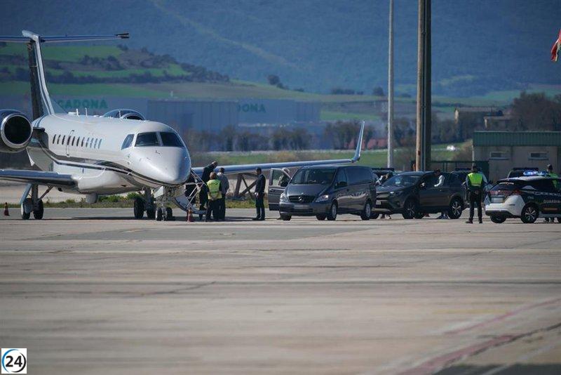 VIA presenta un informe sobre el futuro de las infraestructuras en el aeropuerto de Foronda.