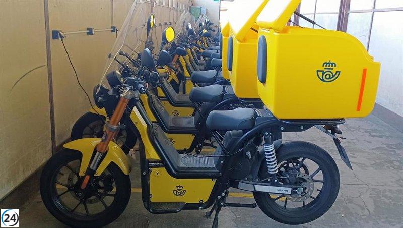 Correos suma 17 vehículos eléctricos a su flota de reparto en Gipuzkoa.