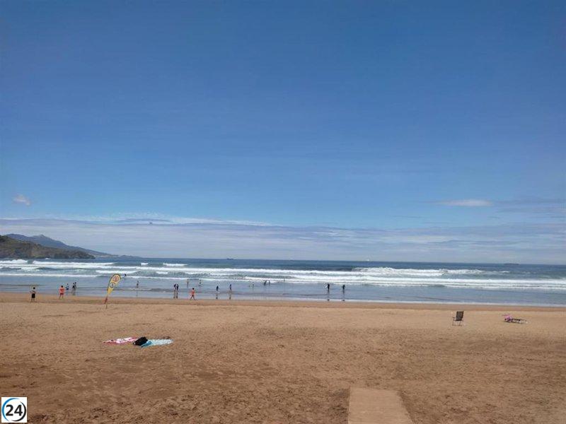 Euskadi disfruta de un cálido martes veraniego, alcanzando los 30 grados en el interior.