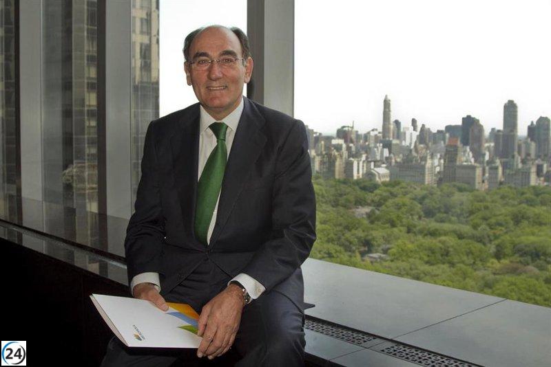 Iberdrola reporta ganancias de 3.562 millones hasta junio, un 13,8% inferior, y mantiene sus metas anuales.