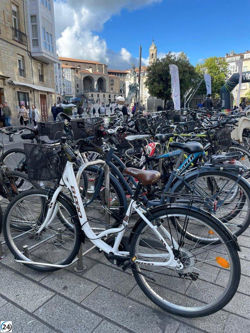 Vitoria-Gasteiz amplía su flota de bicicletas eléctricas con 30 nuevas unidades y suma 8 estaciones de carga.