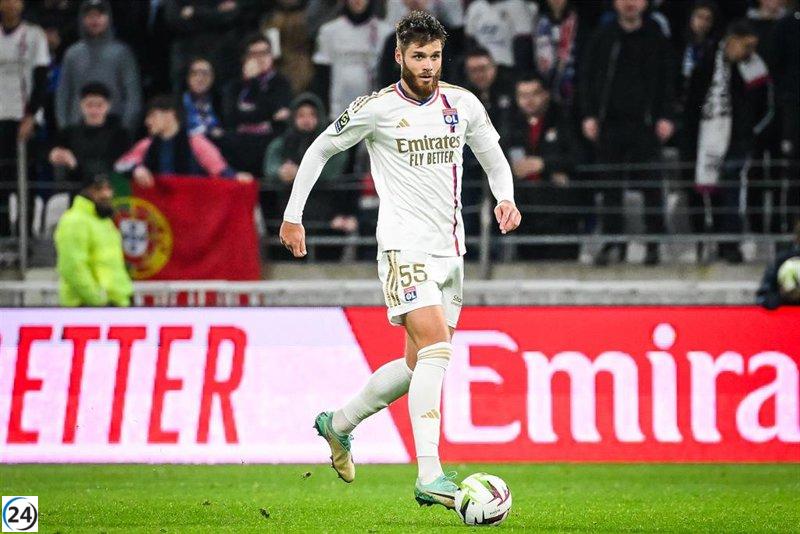 Caleta-Car se une a la Real Sociedad en calidad de préstamo.