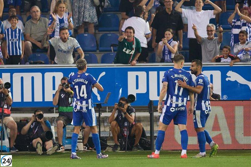 Valencia y Real Sociedad empatan en su estreno mientras el Alavés vence al Levante.