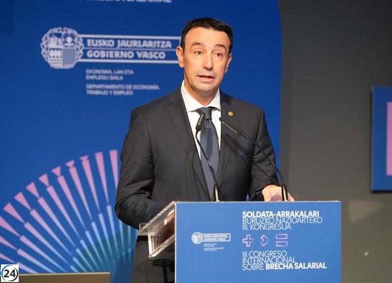 Torres espera que el miércoles se logre el acuerdo para transferir prestaciones y el seguro de desempleo a Euskadi.