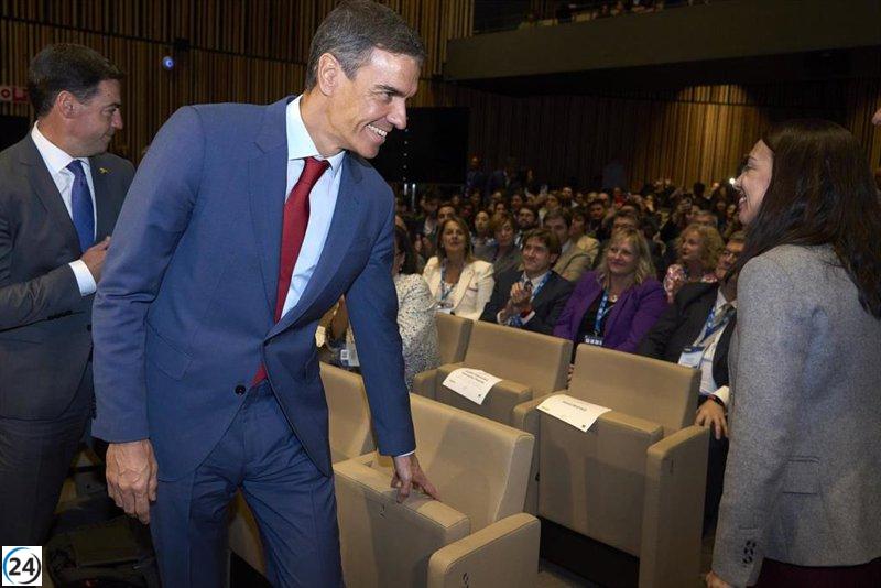 Sánchez presenta una plataforma de transparencia y reformas en contratación pública para combatir la corrupción.