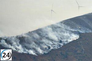 Incendio en la Sierra de Elgea: Bomberos intensifican esfuerzos para su control tras inicio el sábado.