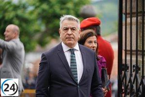 De Andrés advierte que una alianza PNV-PP podría llevar al PSE a ceder el poder a EH Bildu y desestabilizar el Gobierno.