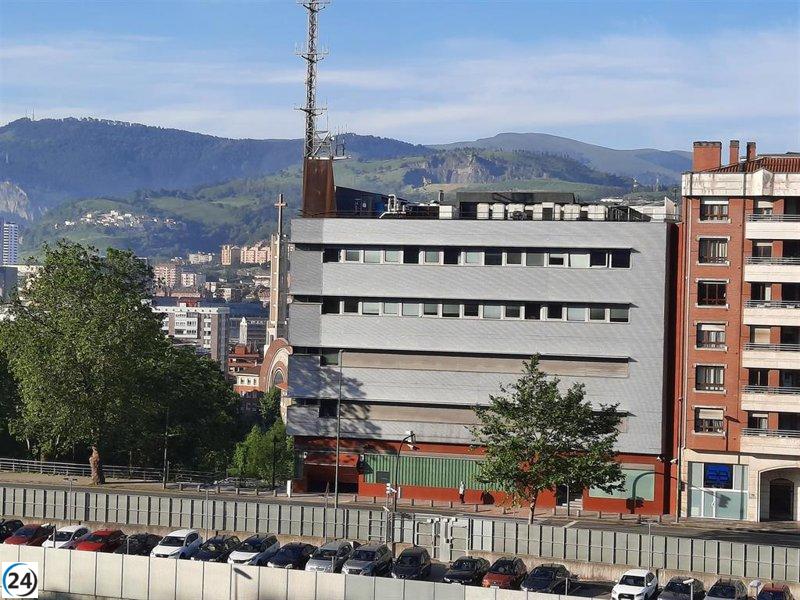 Detienen a trabajadora de hotel en Barakaldo por robar más de 1.700 euros de un huésped.
