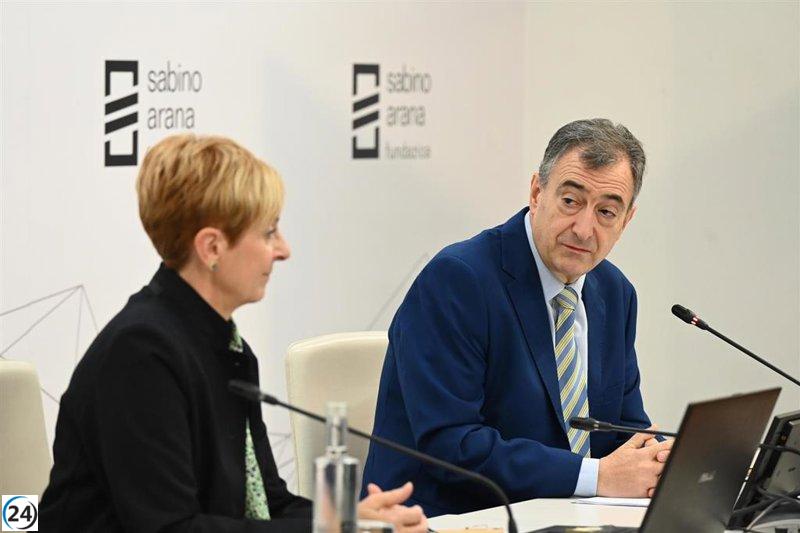 Esteban aboga por un enfoque pragmático para avanzar en la reforma de la Ley de Secretos Oficiales.