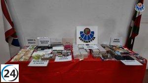 Detenidos dos hombres con 33 kilos de hachís y cocaína; irán a prisión.