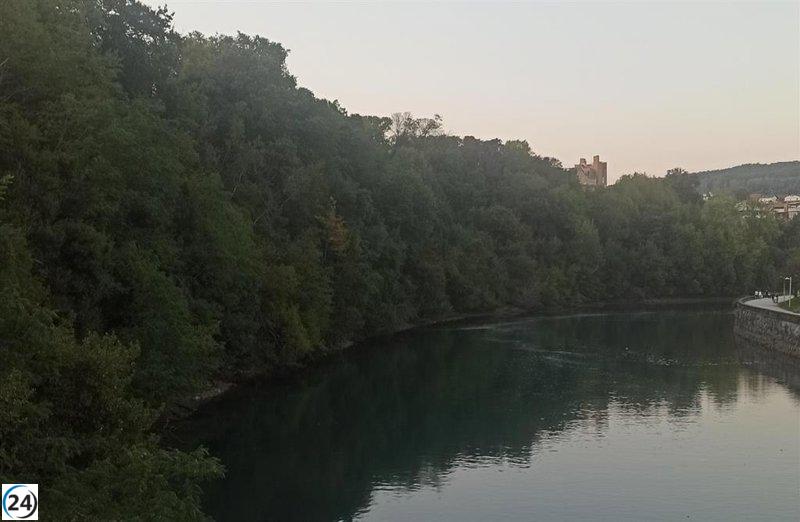 Ayuntamiento de San Sebastián crea guías turísticos para el río Urumea.