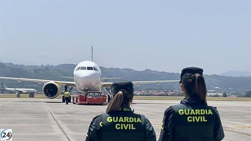 Incautados 4,6 kg de cocaína en el aeropuerto de Bilbao de una maleta proveniente de Brasil.