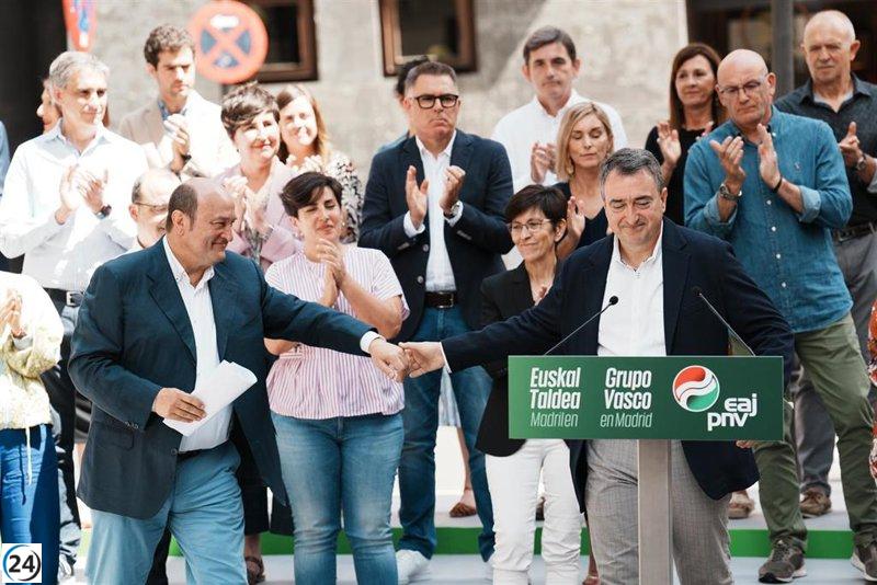 Ortuzar enfatiza que los comicios se centran en la defensa de los vascos.