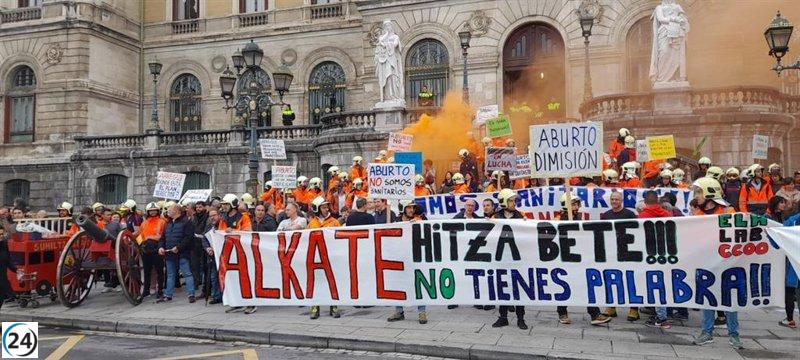 La huelga de bomberos de Bilbao continúa debido a la falta de acción del Ayuntamiento