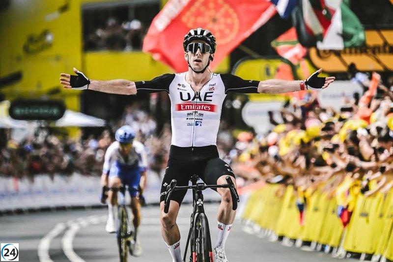 Adam Yates lidera la clasificación general en la etapa de Bilbao; Enric Mas se retira de la competencia.