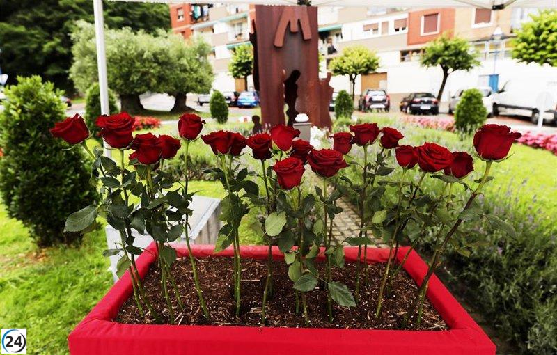 Homenaje en Ermua a Miguel Ángel Blanco y Sotero Mazo, destacando la valiente lucha del municipio contra ETA