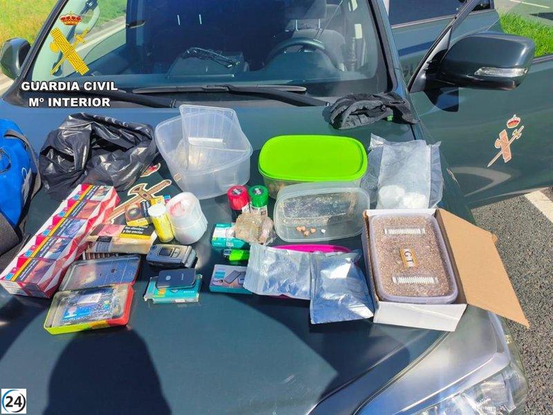 Detenciones en Irun: capturados dos individuos con surtido de drogas escondidas en un vehículo