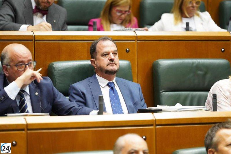 Iturgaiz elogia el enfoque de Feijóo hacia los pactos de Estado, mientras critica a Sánchez por buscar pactos con delincuentes.