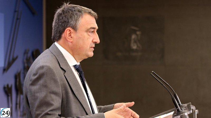 PNV alerta del riesgo de invasión de competencias con el acuerdo PSOE-Sumar y lo considera un mero trámite hacia la investidura