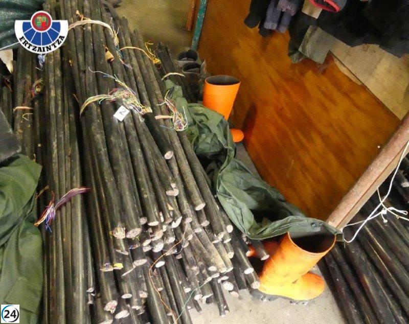 Incautados en Gernika (Bizkaia) gran cantidad de cable sustraído, metanfetamina y arma modificada.