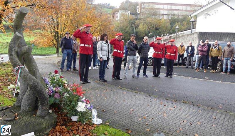 Homenaje a los agentes asesinados en Itsasondo por parte de la Ertzaintza