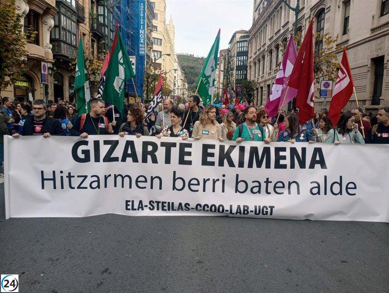 Alrededor del 65% al 70% de los trabajadores en centros de iniciativa social de Euskadi secundan la huelga, según informe sindical.