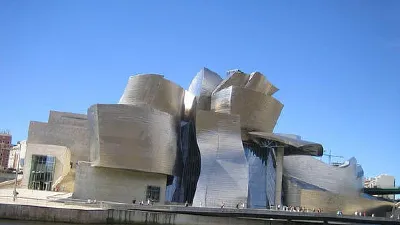 Conoce la historia detrás del Museo Guggenheim en Bilbao