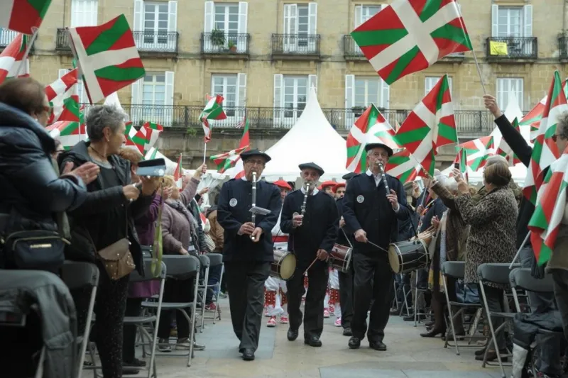 El PNV se presenta como partido hegemónico en Euskadi y Navarra